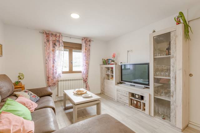 Edificio en Venta en Unzué - Ctra. a Pamplona, Carrascal, 8 en Unzué / Untzue