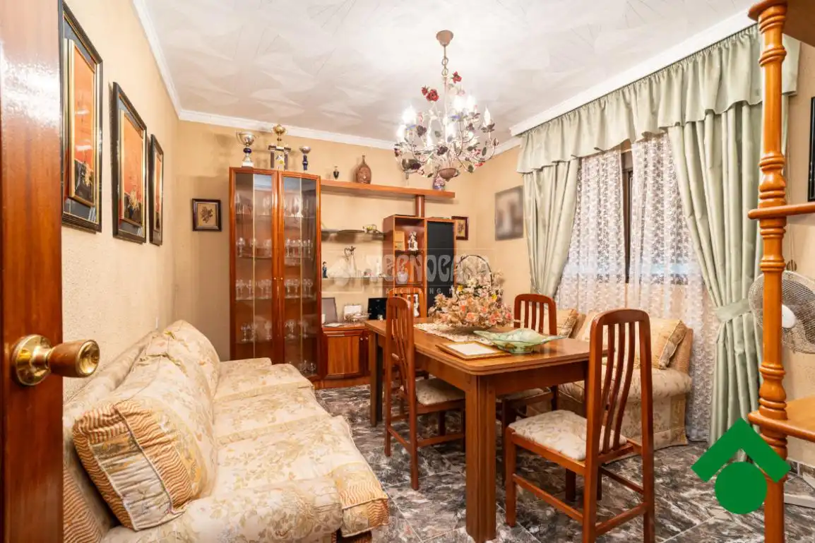 Casa adosada en venta