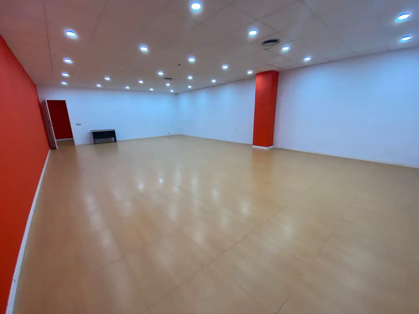 Local comercial en venta en Carrer de Josep Puig i Cadafalch, imagen 17