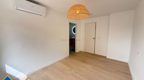 Apartamento renovado con terraza, en la provincia de Alicante, en la ciudad de Torrevieja, en la zona de Playa del Acequión. 3 hab, imatge 4