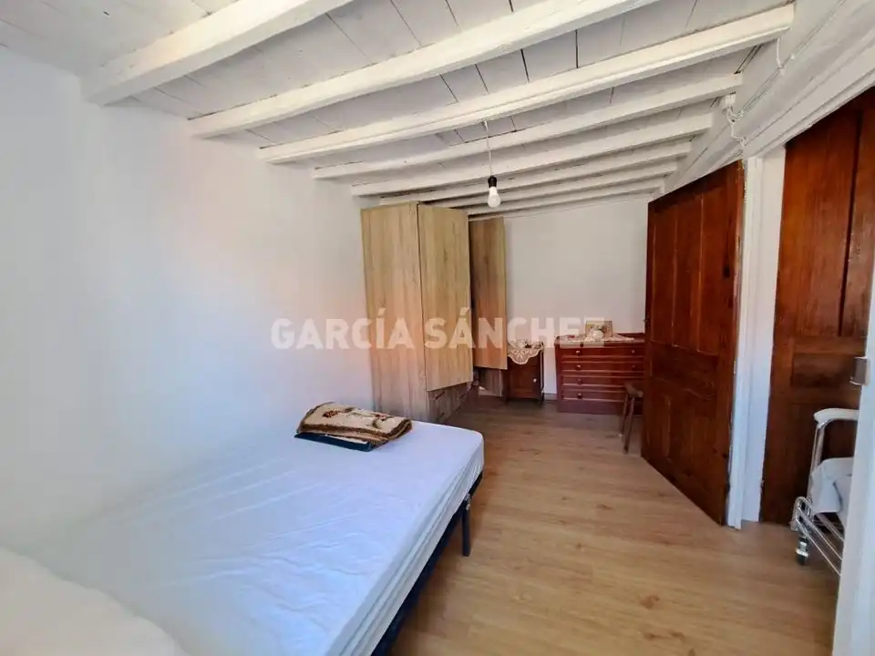 Houses for sale in Outes  with Furnished