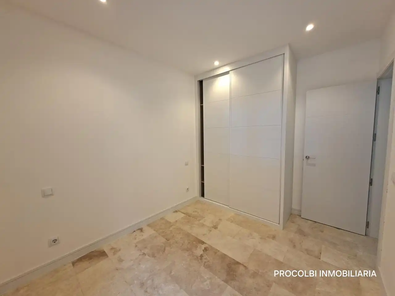 Bedroom of Ground floor for sale in Madrid  with Air Conditioner and Heating