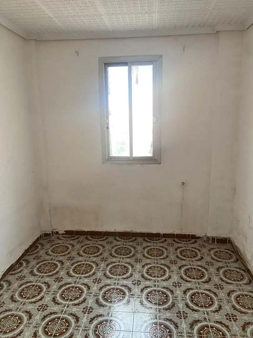 Habitación de Piso en venta en Xirivella con Balcón
