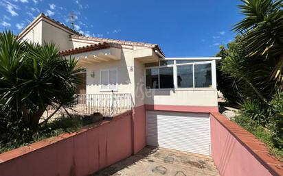 Vista exterior de Casa o xalet en venda en Mont-roig del Camp amb Terrassa