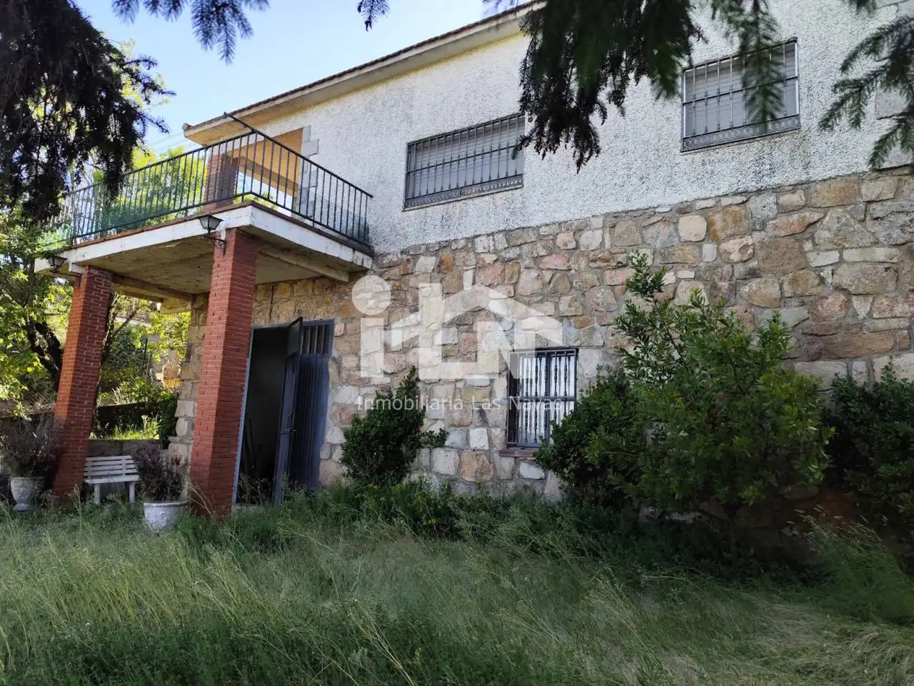 Vista exterior de Casa o chalet en venta en Santa María de la Alameda con Jardín privado y Terraza