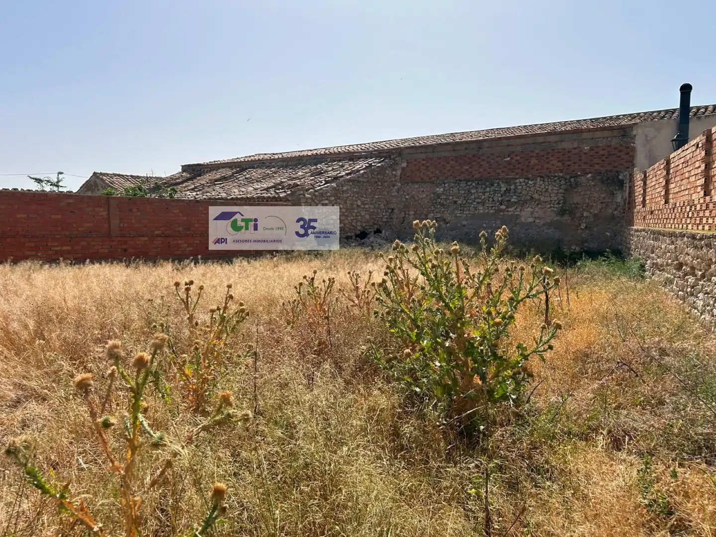 Vista exterior de Terreny industrial en venda en Lécera