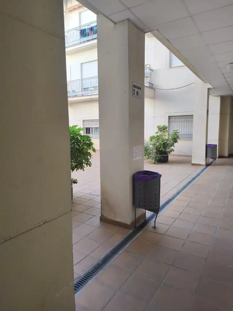 Local comercial en alquiler en Calle Calderón, imagen 7