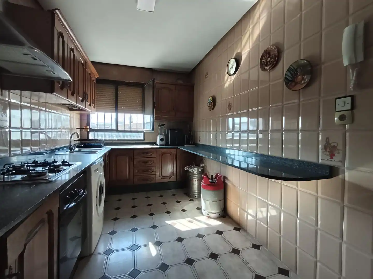 Kitchen of Flat for sale in Córdoba  with Air Conditioner, Terrace and Storage room