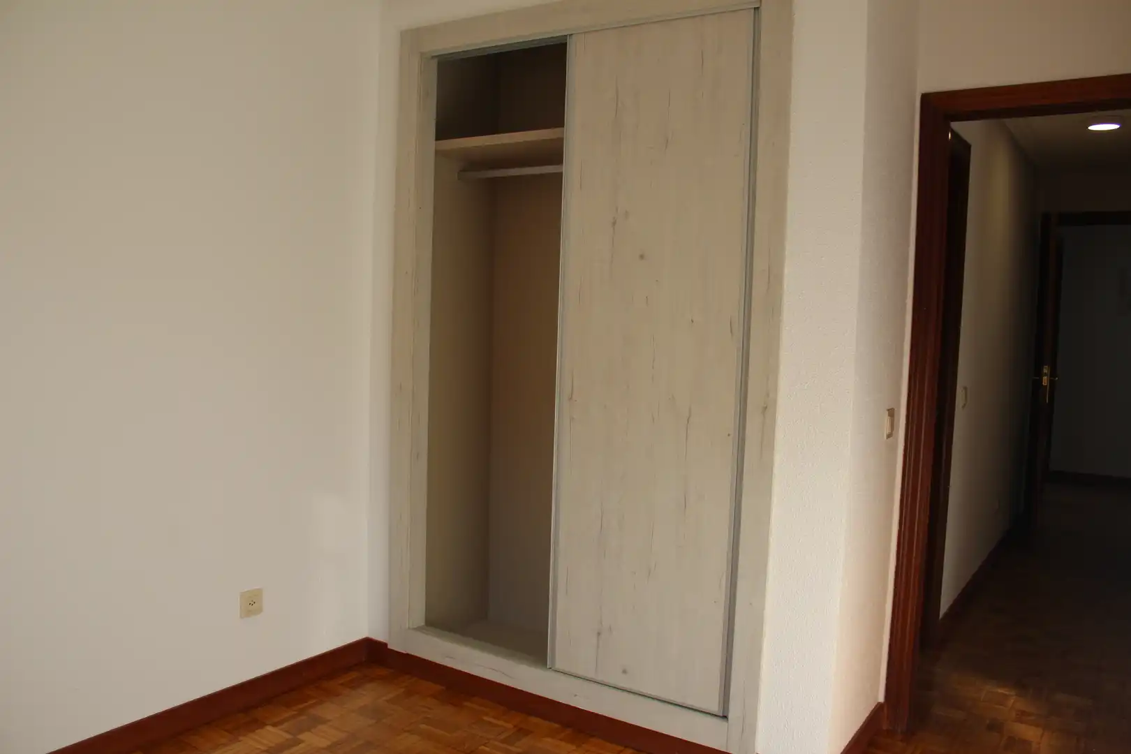 Bedroom of Flat for sale in Santa Marta de Tormes  with Air Conditioner, Heating and Parquet flooring