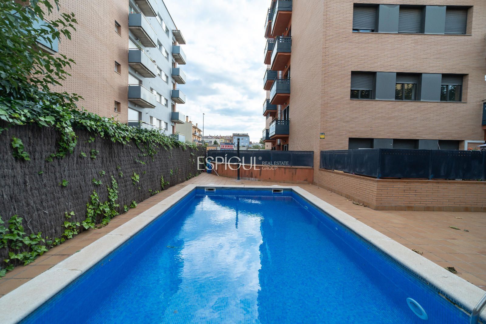 Piscina de Àtic en venda en Salt amb Aire condicionat, Calefacció i Terrassa