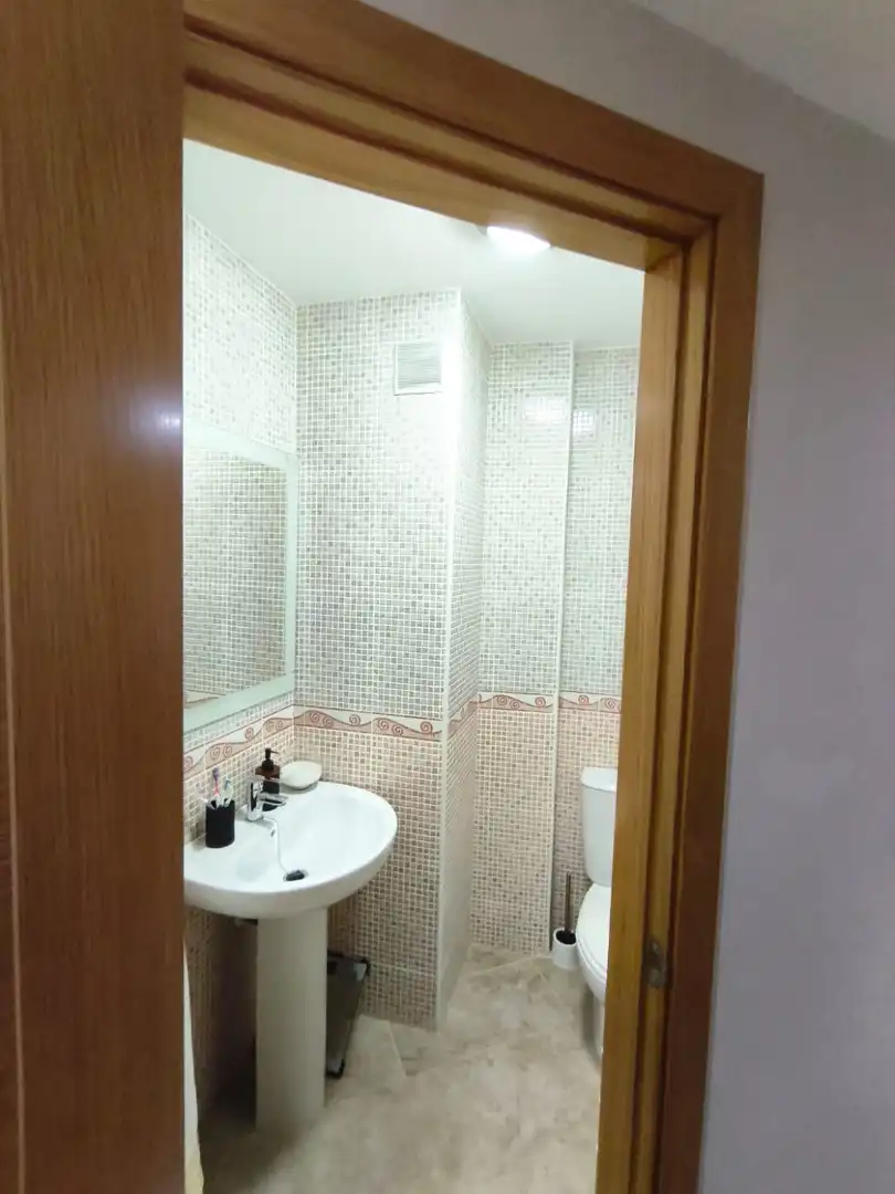Bany de Pis en venda en Torredelcampo amb Balcó