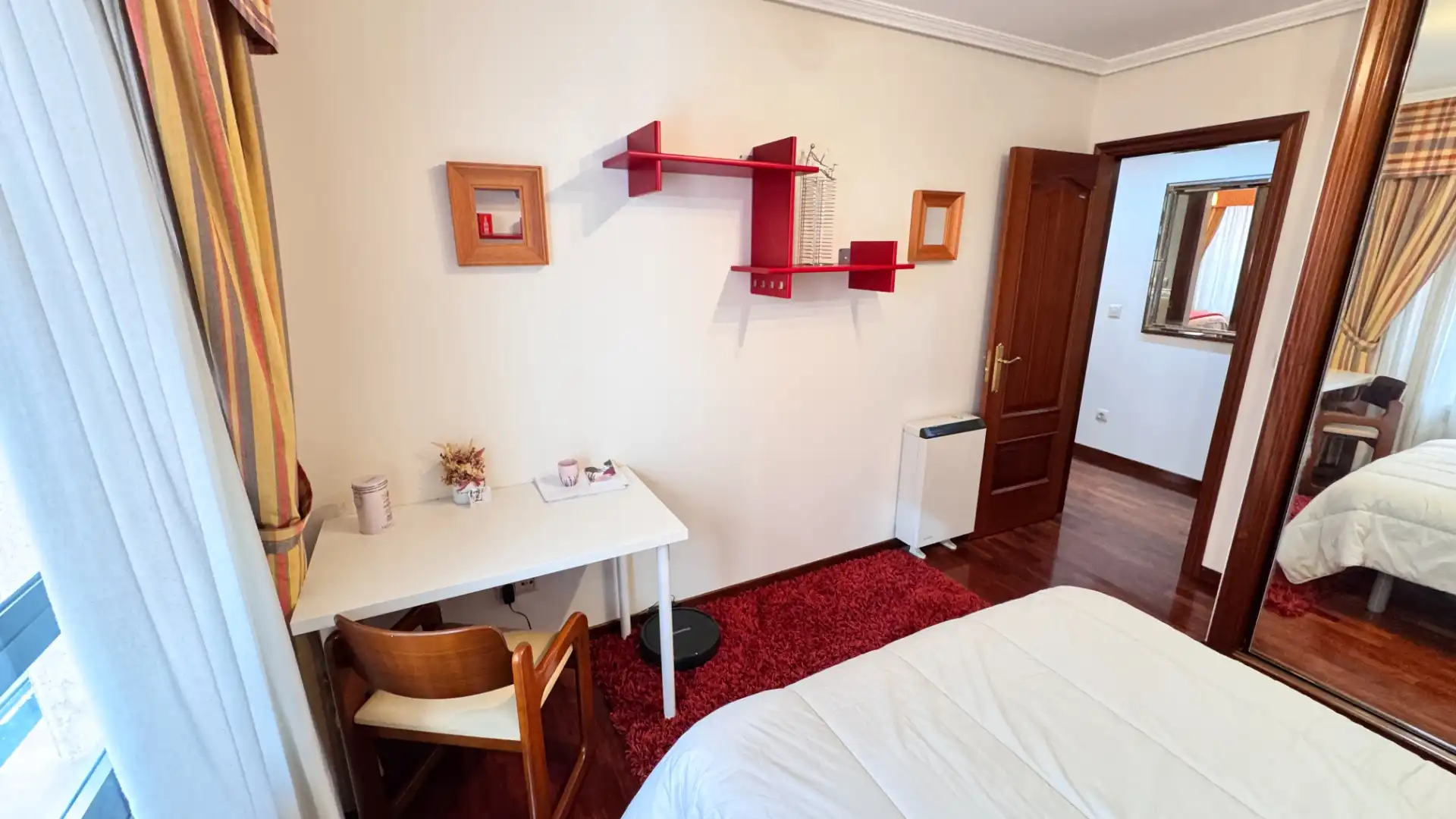 Schlafzimmer von Wohnung zum Verkauf in Arteixo mit Heizung, Parkett und Terrasse