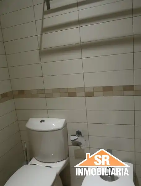 Bany de Pis de lloguer en A Coruña Capital  amb Calefacció, Parquet i Forn