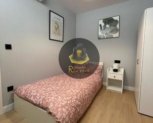 Bedroom of Flat to rent in  Granada Capital  with Air Conditioner and Terrace