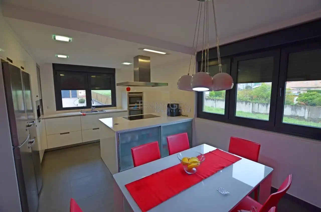 Cocina de Casa o chalet en venta en A Guarda   con Calefacción, Jardín privado y Terraza