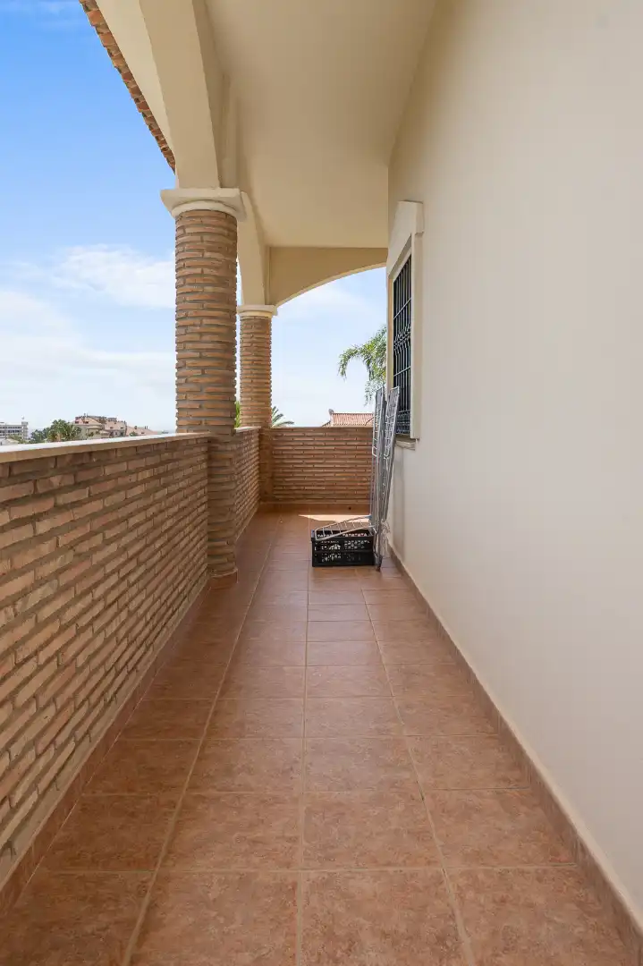 Terrassa de Casa o xalet en venda en Benalmádena amb Aire condicionat, Jardí privat i Piscina