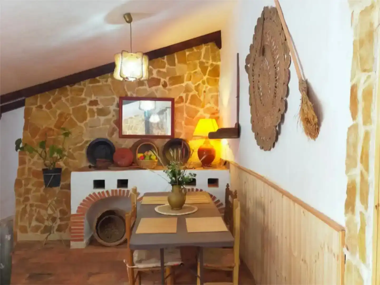 Esszimmer von Dachboden zur Miete in Salvatierra de los Barros, Badajoz