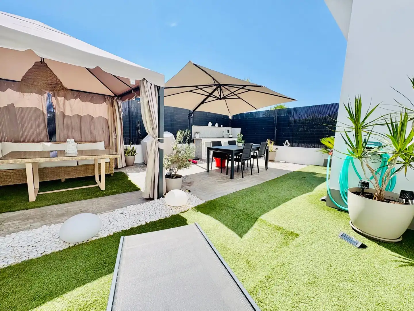 Terraza de Planta baja de alquiler en Vélez-Málaga con Aire acondicionado, Calefacción y Jardín privado