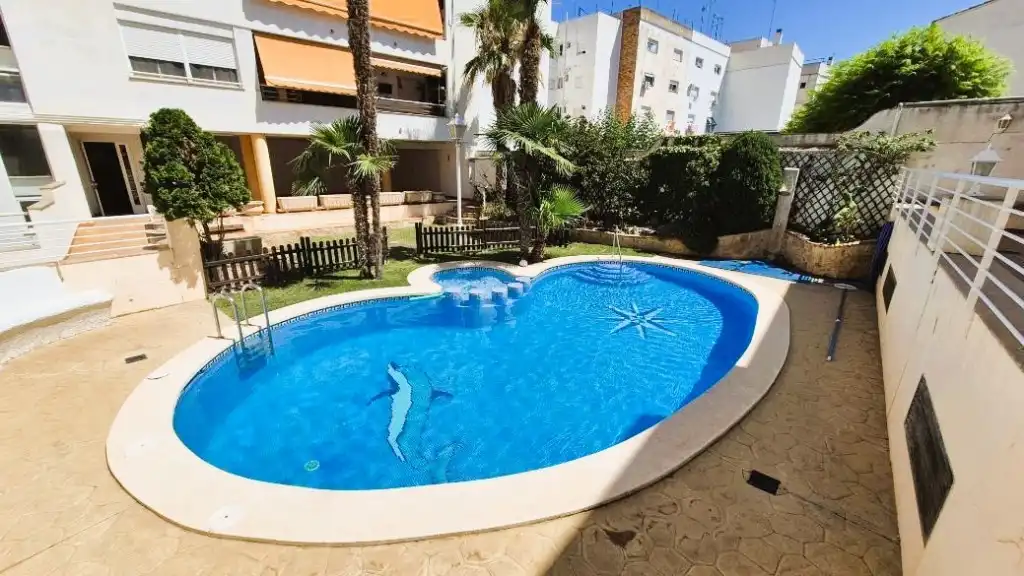 Piscina de Àtic en venda en Rocafort amb Aire condicionat, Traster i Moblat