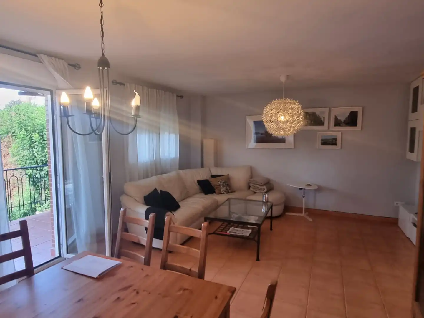 Sala d'estar de Casa adosada en venda en Castrillo del Val amb Calefacció, Jardí privat i Terrassa