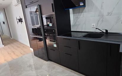 Kitchen of Flat for sale in Dos Hermanas  with Air Conditioner, Heating and Parquet flooring