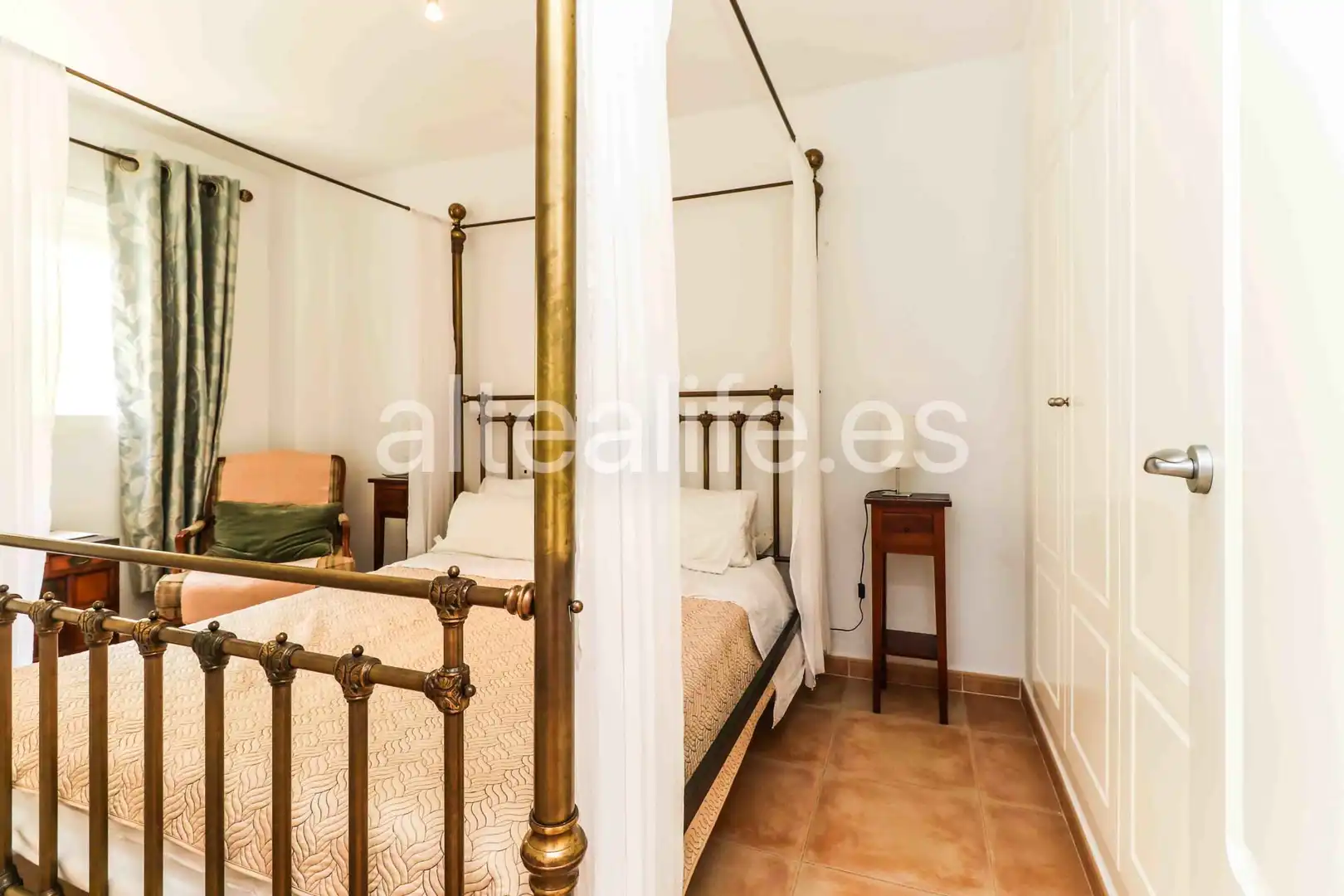 Habitación de Apartamento de alquiler en Altea con Terraza, Amueblado y Horno