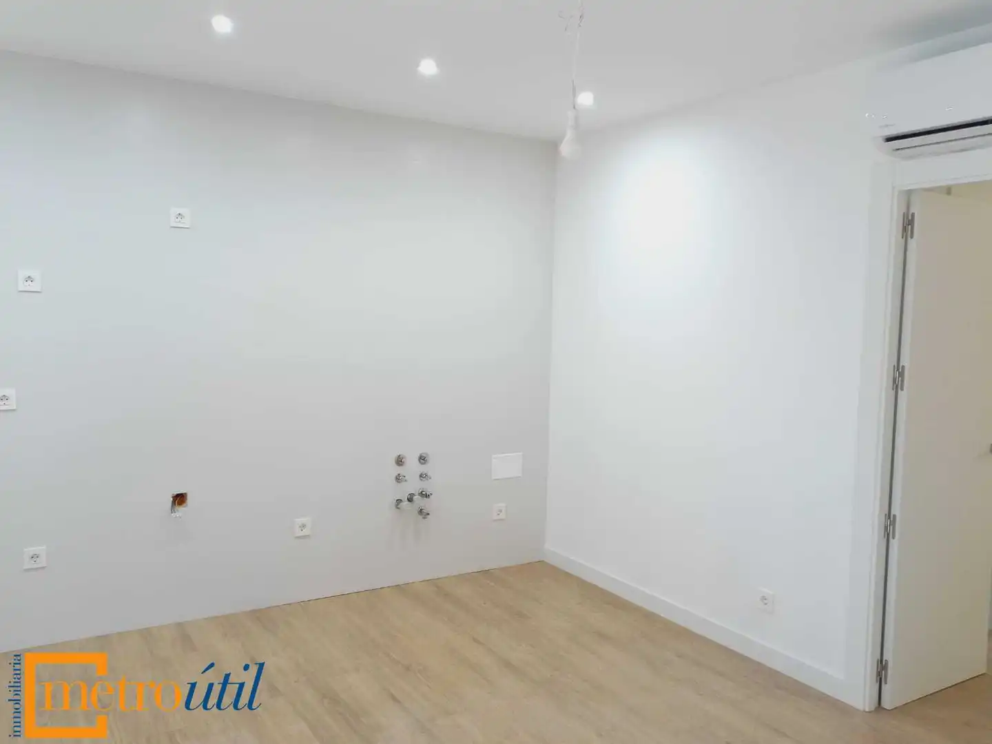 Flat for sale in Salamanca  with Air Conditioner, Heating and Parquet flooring