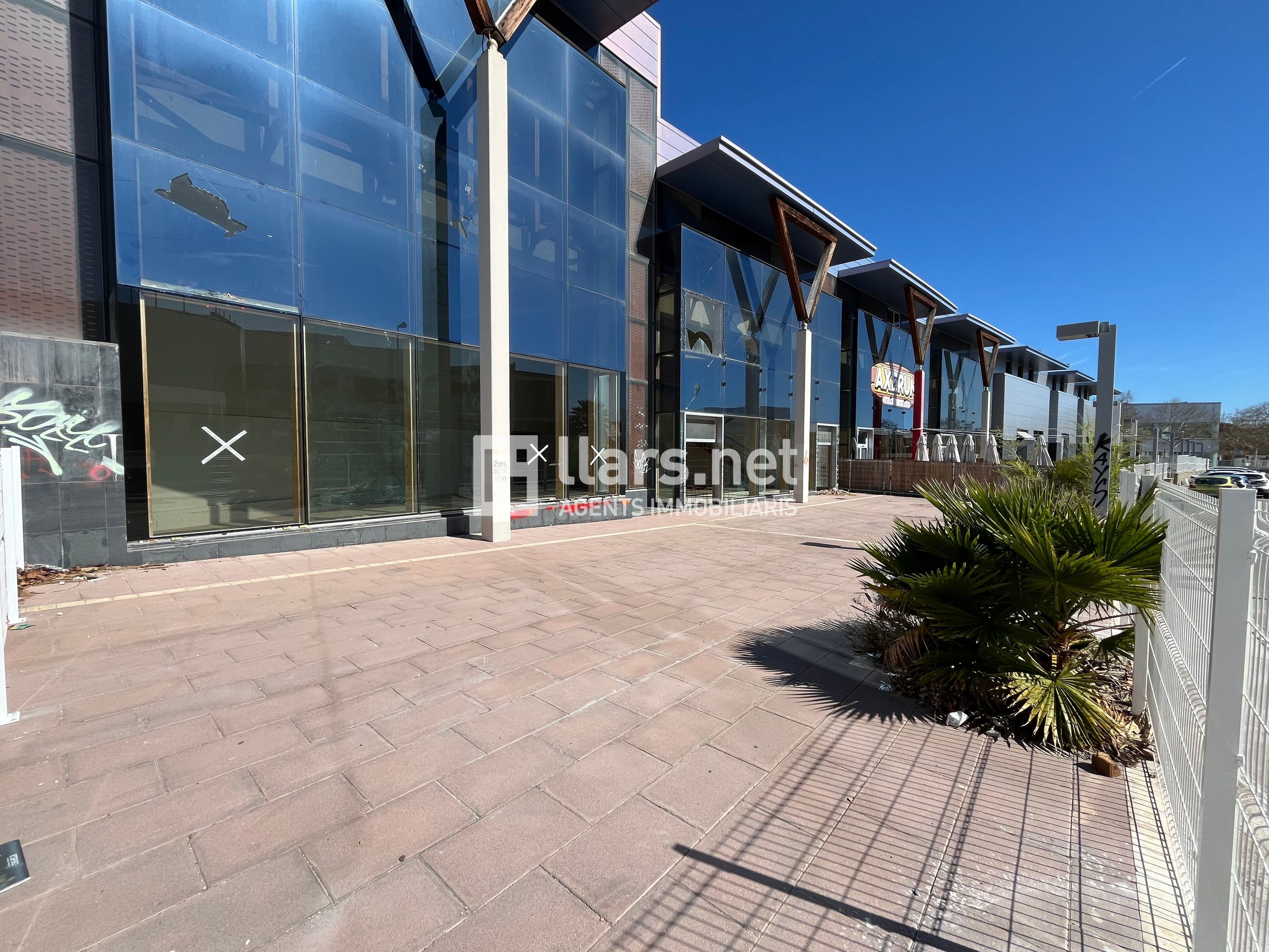 Vista exterior de Nau industrial de lloguer en Vilanova i la Geltrú