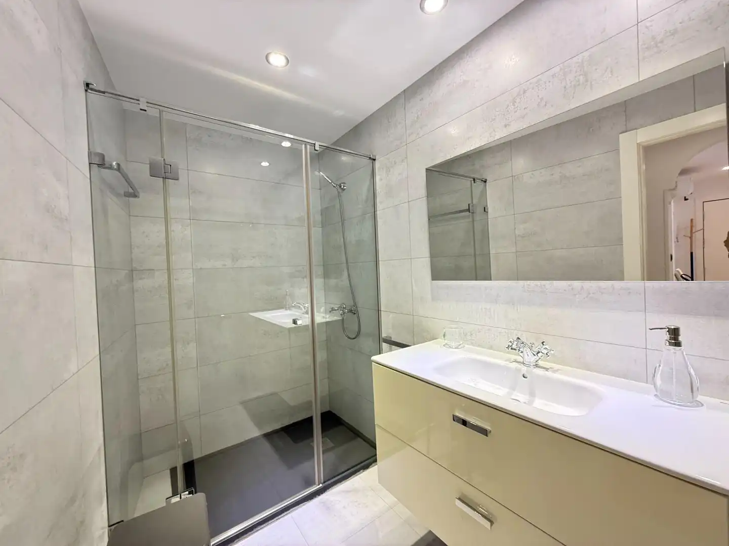 Flat for rent in Calle AISTOR, San Nicolás