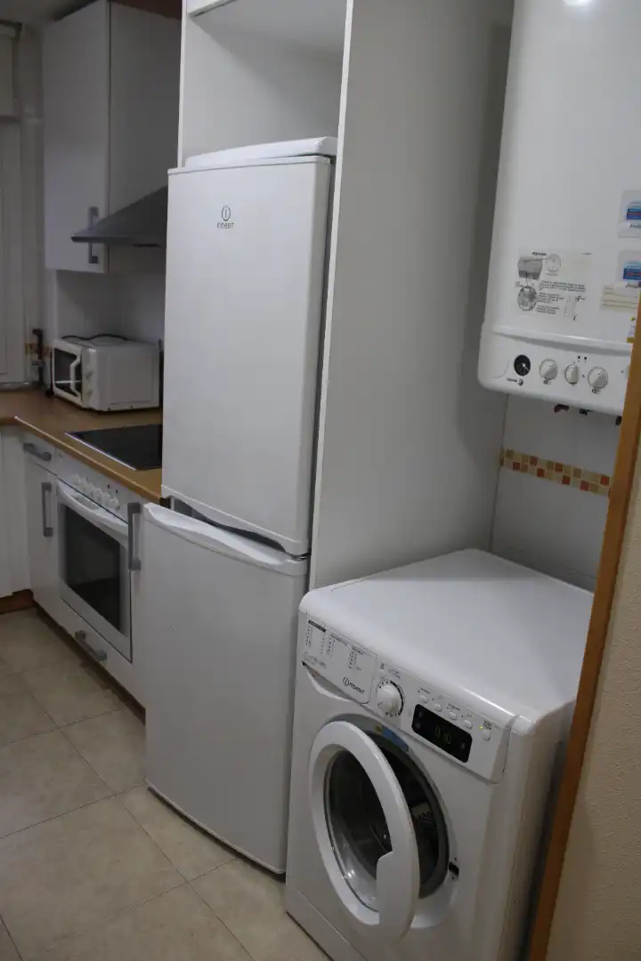 Cuina de Apartament en venda en Miño amb Calefacció, Traster i Moblat