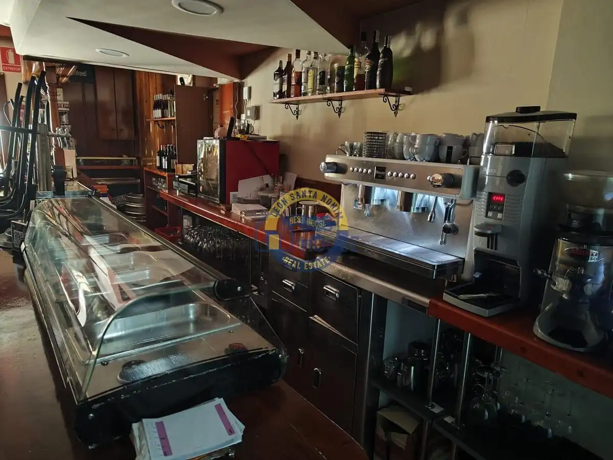 Business premises for sale in Casco Antiguo, imagen 6