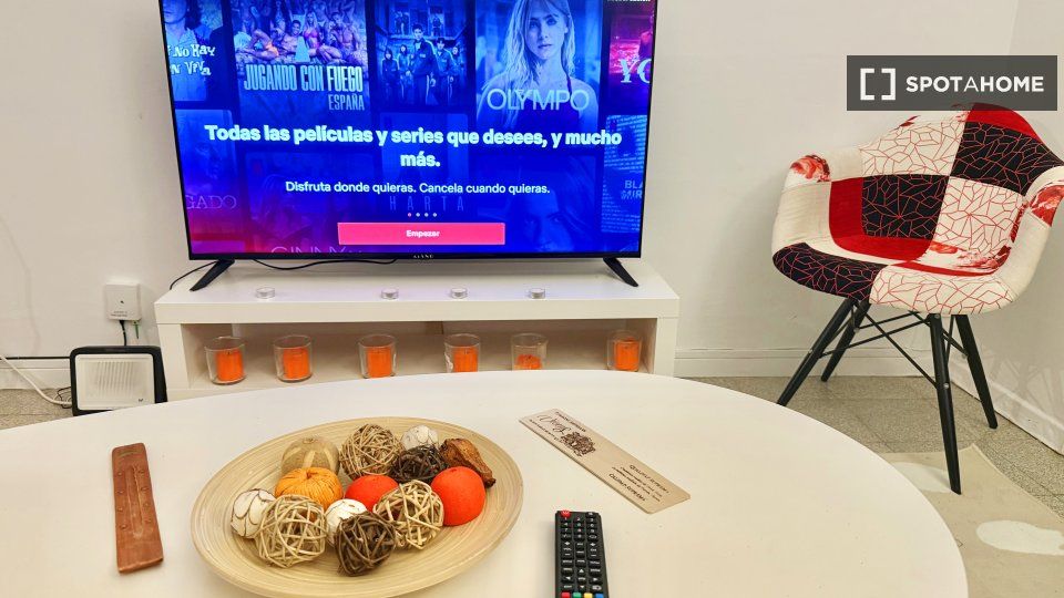 Sala de estar de Piso de alquiler en  Barcelona Capital con Aire acondicionado, Calefacción y Amueblado