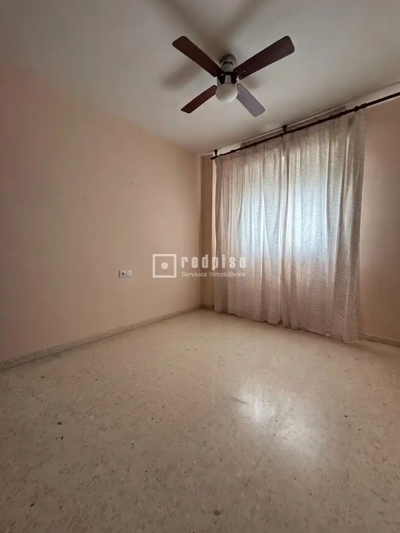 Habitación de Piso en venta en Mairena del Aljarafe con Aire acondicionado