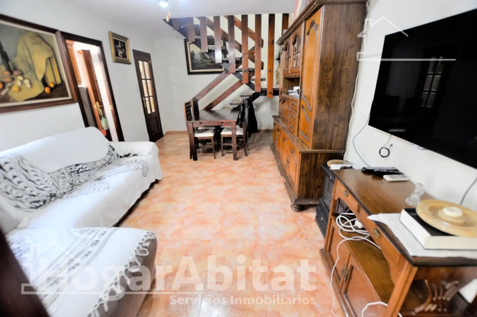 Sala d'estar de Casa adosada en venda en Valencia amb Aire condicionat, Calefacció i Terrassa