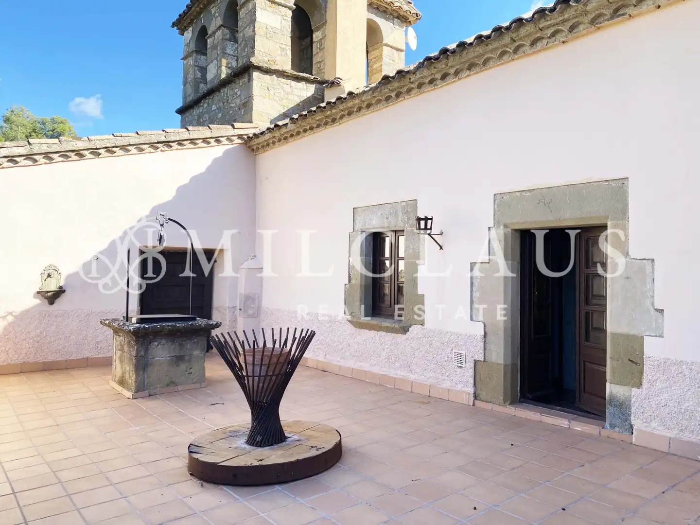 Vista exterior de Finca rústica en venda en Talamanca amb Aire condicionat, Calefacció i Jardí privat