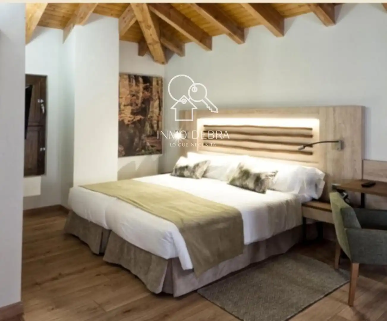 Habitación de Edificio en venta en Oviedo 