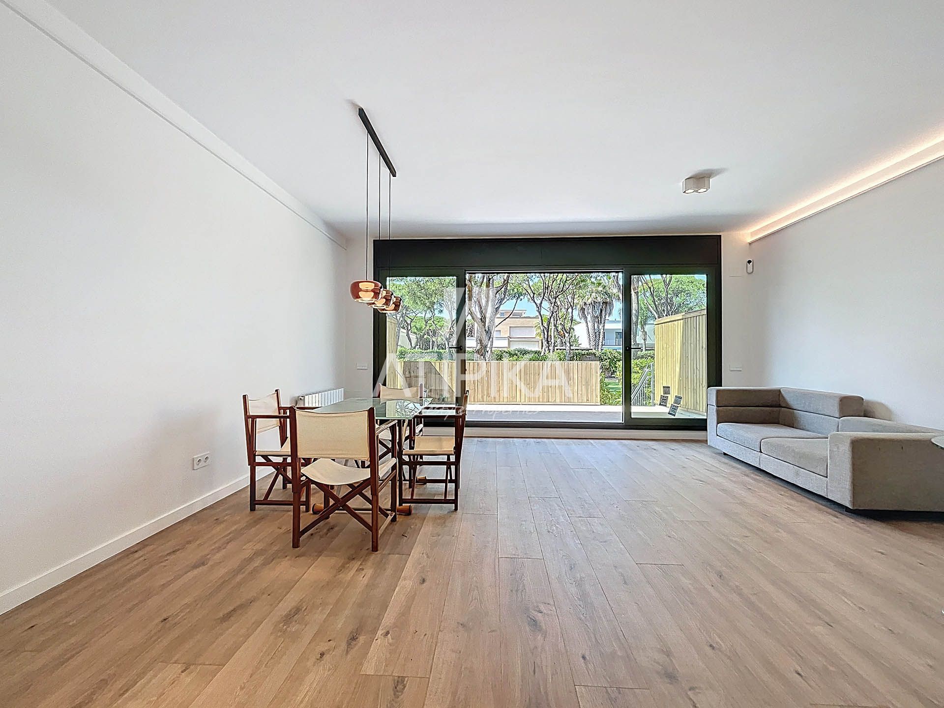 Sala d'estar de Casa o xalet de lloguer en Gavà amb Aire condicionat, Parquet i Terrassa