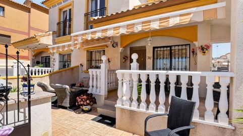 Foto 3 de Casa adosada en venda a Urbanizacion Bahia Blanca, S/n, Parque Acuático - Sector 25, Torrevieja