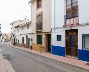 Vista exterior de Finca rústica en venda en Utiel amb Calefacció, Terrassa i Traster