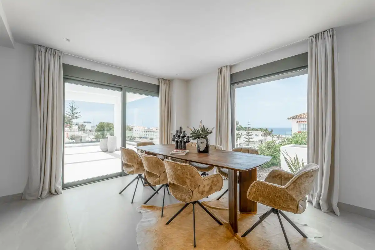 Menjador de Casa o xalet en venda en Benalmádena amb Aire condicionat, Calefacció i Jardí privat