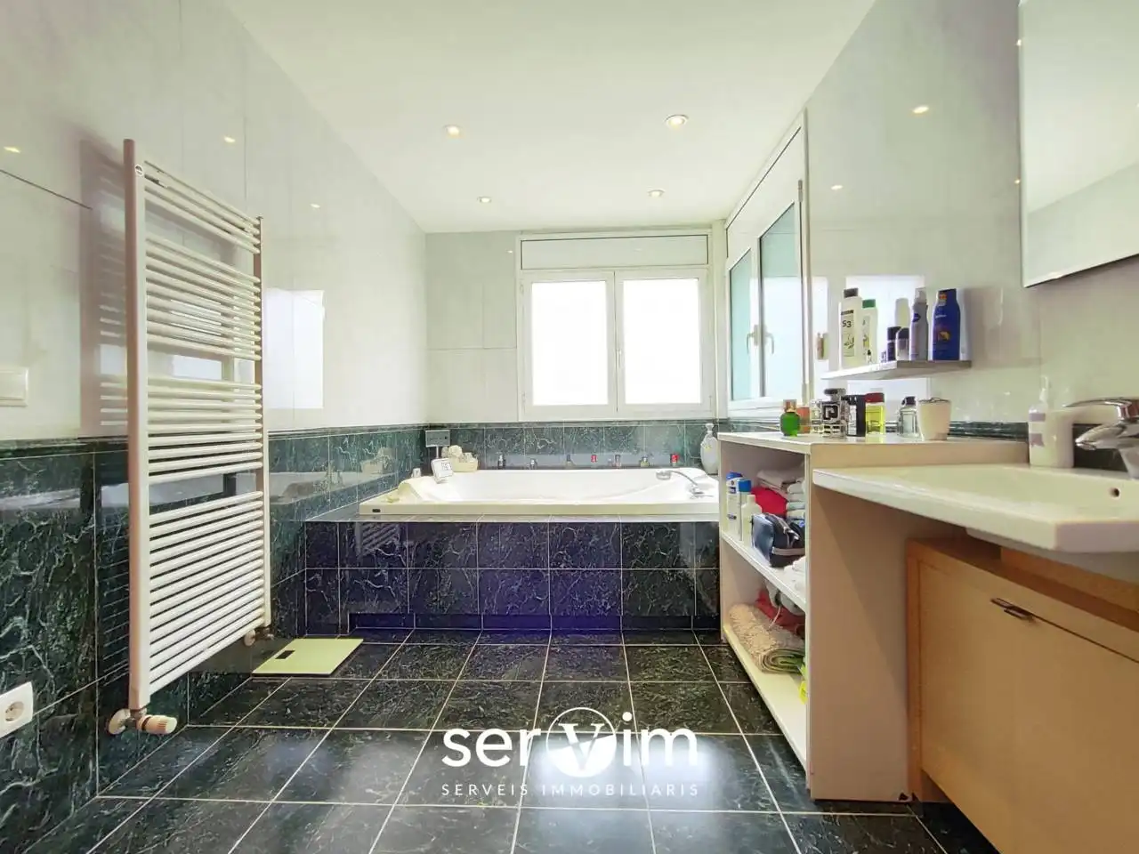 Bathroom of Houses for sale in Llagostera  with Air Conditioner, Private garden and Terrace