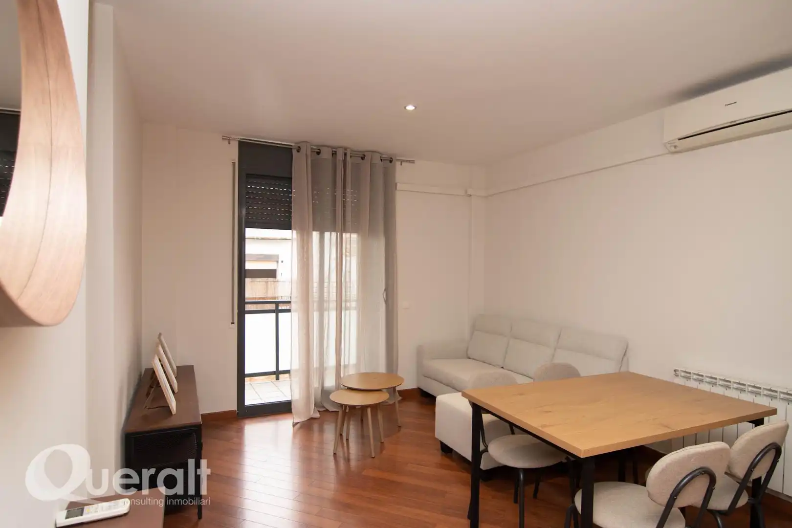 Sala d'estar de Pis en venda en Lleida amb Calefacció, Moblat i Forn