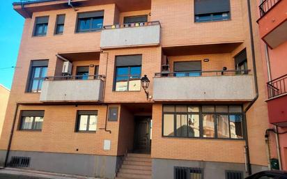 Exterior view of Flat for sale in Valverde de la Virgen  with Heating, Parquet flooring and Terrace