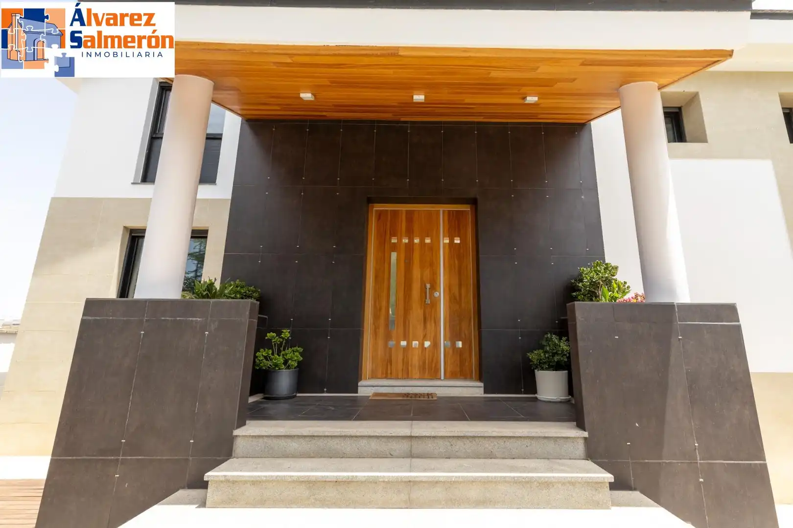 Chalet con piscina en venta en Urbanizacion EL CARMELO, imagen 7