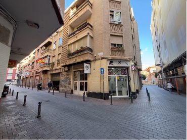 Business premises for sale in Obispo Frutos