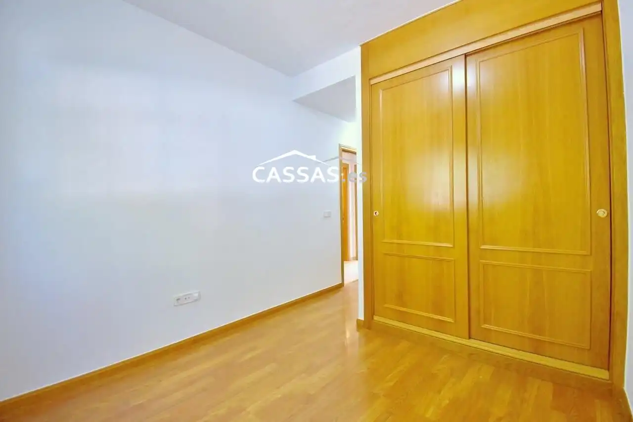 Planta baja en venta en Torrejón de Ardoz con Aire acondicionado y Piscina comunitaria