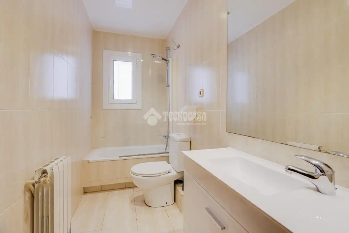 Baño de Piso en venta en L'Hospitalet de Llobregat