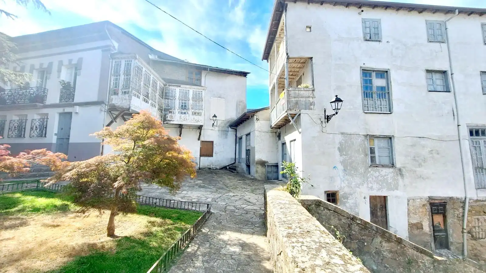 Vista exterior de Pis en venda en Villafranca del Bierzo, León