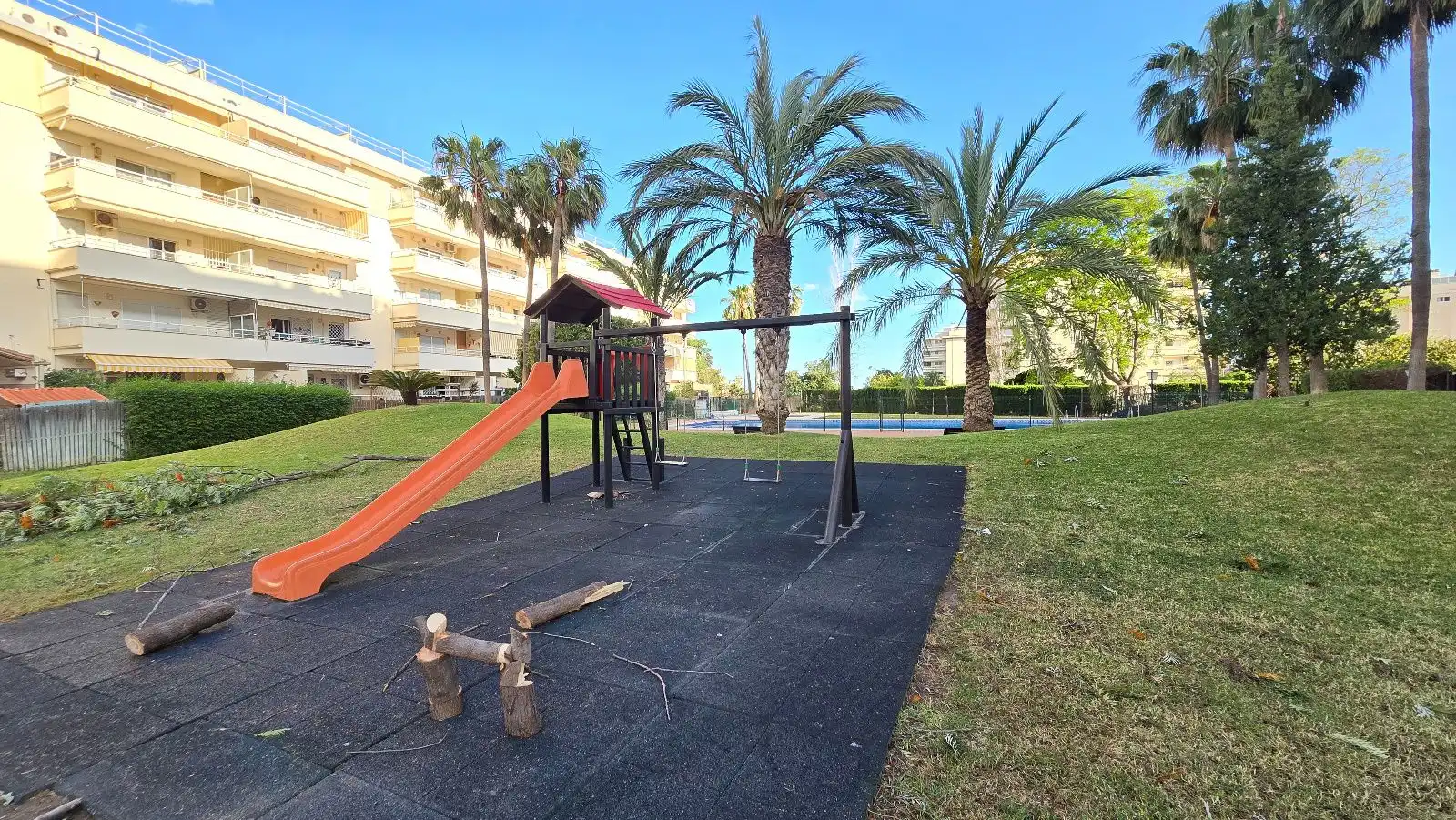 Parking de Piso en venta en Benalmádena con Aire acondicionado, Calefacción y Terraza