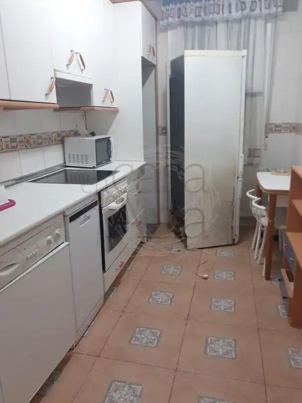 Cocina de Piso de alquiler en Bilbao  con Calefacción